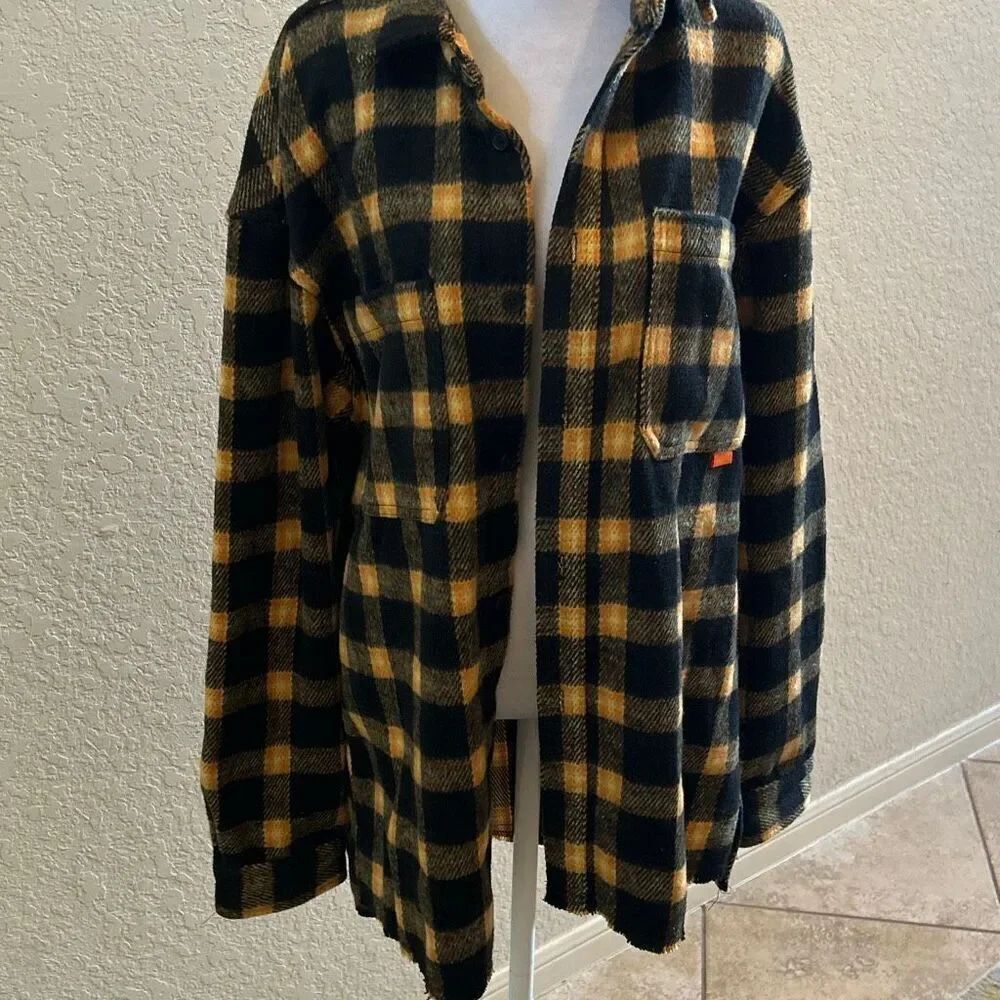 Urban Outfitters Men’s M Brushed Plaid Button-Down Overshirt Black Yellow Plaid